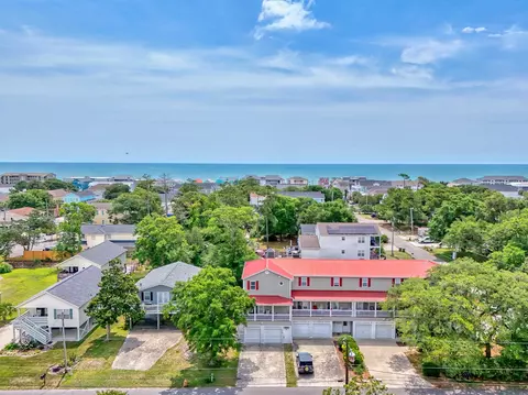 1027 Lakeside Dr # B, Surfside Beach, SC 29575