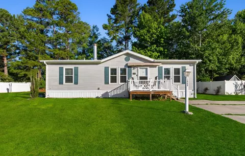 1040 Palm Dr, Conway, SC 29526