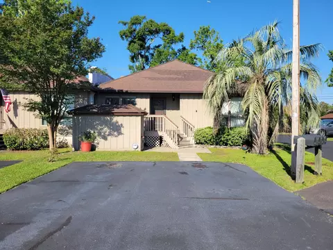 901 Colony Dr #901, North Myrtle Beach, SC 29582