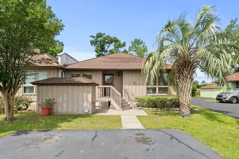 901 Colony Dr #901, North Myrtle Beach, SC 29582