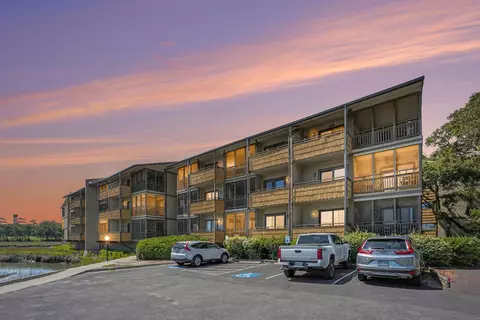 9501 Shore Dr #A-105, Myrtle Beach, SC 29572
