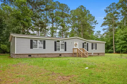 123 Quail Run Rd, Loris, SC 29569