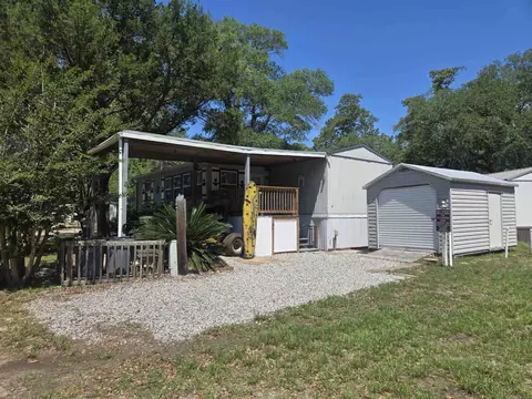 348 Bridge St, Murrells Inlet, SC 29576
