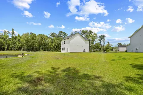 Exterior - 445 Falling Leaf Loop, Myrtle Beach, SC 29588 photo 4 of 7