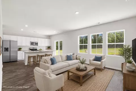 Living - 445 Falling Leaf Loop, Myrtle Beach, SC 29588 photo 2 of 5