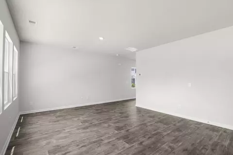 Living - 445 Falling Leaf Loop, Myrtle Beach, SC 29588 photo 4 of 5