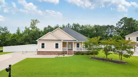 112 Pottery Landing Dr, Conway, SC 29527