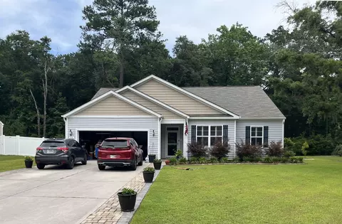 44 Porch Ln, Pawleys Island, SC 29585