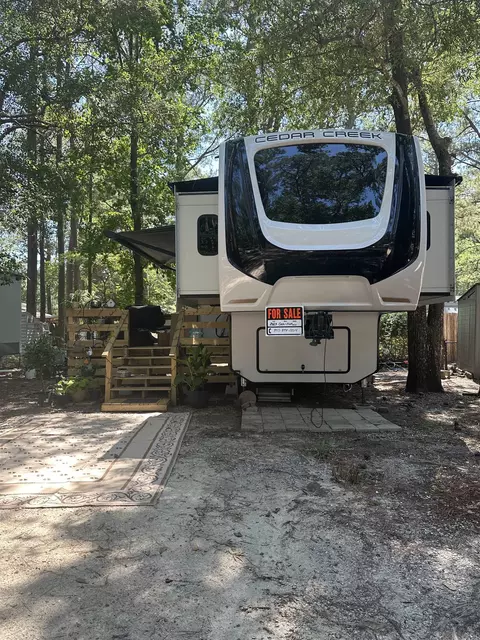 613 5th Ave S, Myrtle Beach, SC 29577
