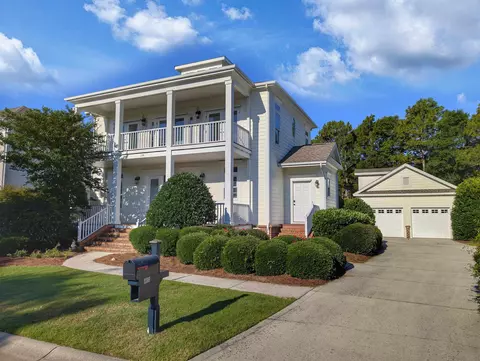 136 Cottage Ct, Pawleys Island, SC 29585