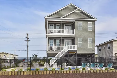 804 S Waccamaw Dr, Murrells Inlet, SC 29576