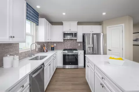 Kitchen - 234 Copper Pointe Loop, Conway, SC 29526 photo 2 of 3