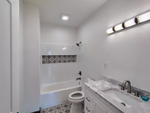 Bath - 735 Hemingway Rd, Longs, SC 29568 photo 2 of 2