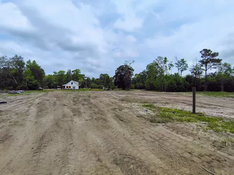 Exterior - 735 Hemingway Rd, Longs, SC 29568 photo 10 of 14