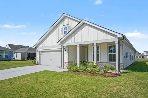 1213 Beeblossom Dr, North Myrtle Beach, SC 29582