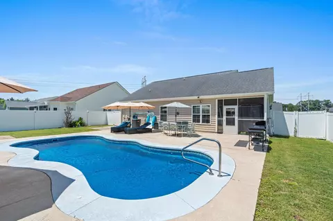 Exterior - 205 Maple Oak Dr, Conway, SC 29526 photo 7 of 18
