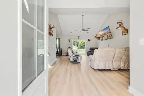 Entry Way - 1900 Blue Bird Rd, Loris, SC 29569 photo 1 of 1