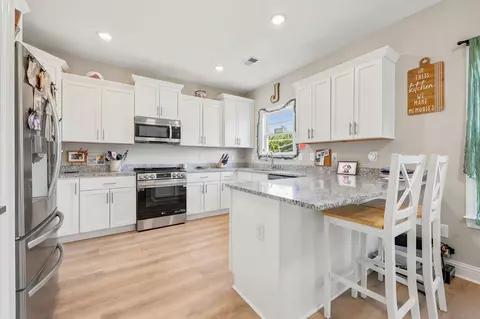 Kitchen - 1900 Blue Bird Rd, Loris, SC 29569 photo 1 of 5
