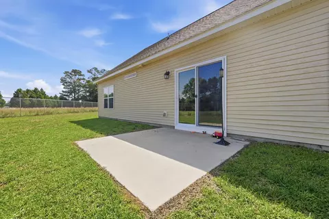 Exterior - 1900 Blue Bird Rd, Loris, SC 29569 photo 3 of 4