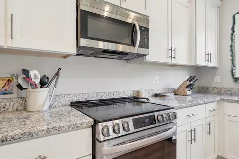 Kitchen - 1900 Blue Bird Rd, Loris, SC 29569 photo 4 of 5