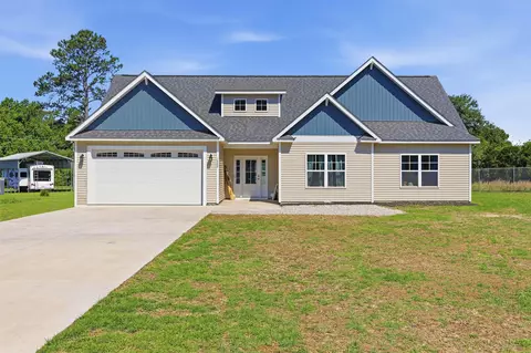 1900 Blue Bird Rd, Loris, SC 29569