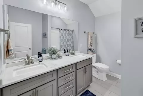 Bath - 258 Rivers Edge Dr, Conway, SC 29526 photo 4 of 5