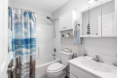 Bath - 835 Inglenook Ln, Longs, SC 29568 photo 4 of 4