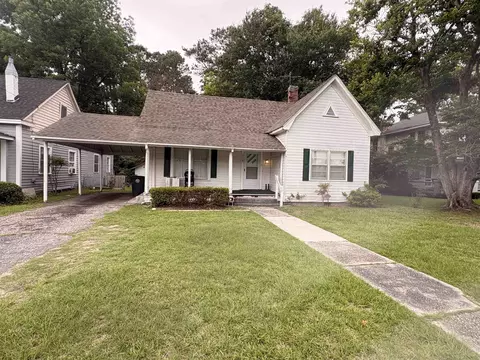 319 N Main St, Mullins, SC 29574