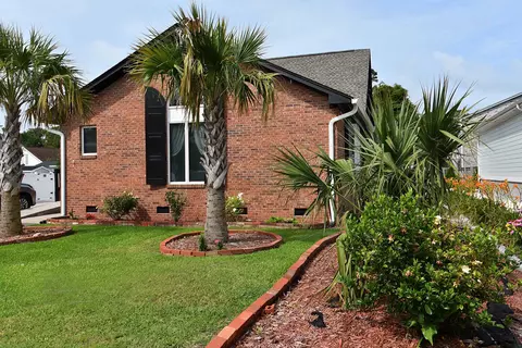705 25th Ave S, North Myrtle Beach, SC 29582