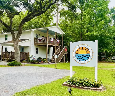 398 Blockade Dr, Pawleys Island, SC 29585