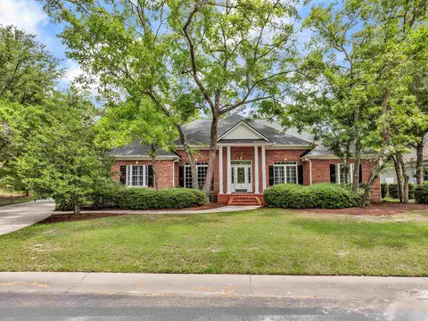 60 Highwood Cir, Murrells Inlet, SC 29576