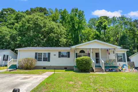 527 Grapevine St, Myrtle Beach, SC 29579