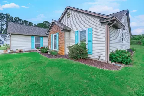 1403 Snowy Egret Dr, Murrells Inlet, SC 29576
