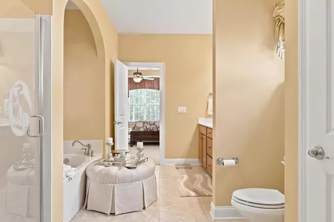 Bath - 625 Evers Loop, Surfside Beach, SC 29575 photo 3 of 5