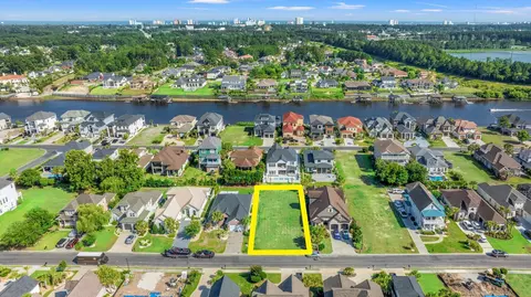 912 Shipmaster Ave, Myrtle Beach, SC 29579