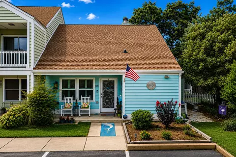 800 Myrtle Ct #1A, North Myrtle Beach, SC 29582