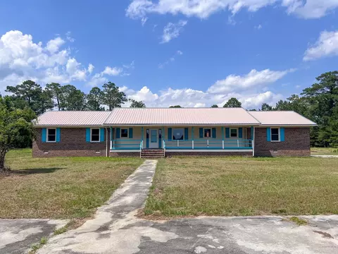 320 New Farm Rd, Hemingway, SC 29554
