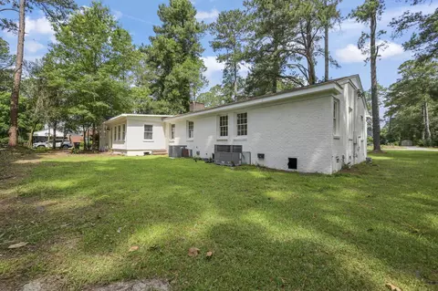 Exterior - 302 Azalea Dr, Mullins, SC 29574 photo 7 of 8