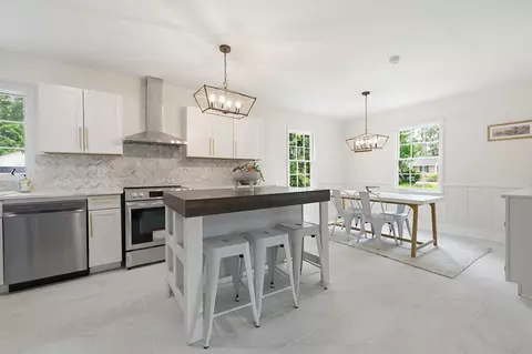 Kitchen - 302 Azalea Dr, Mullins, SC 29574 photo 2 of 7