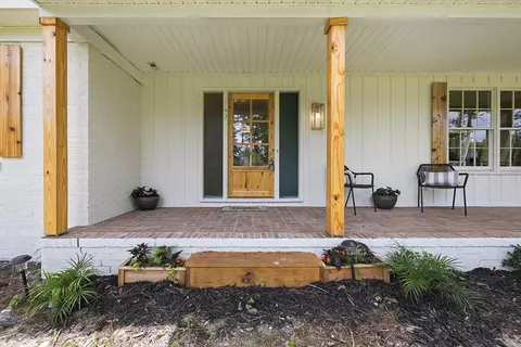 Exterior - 302 Azalea Dr, Mullins, SC 29574 photo 2 of 8