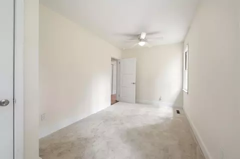 Bedroom - 302 Azalea Dr, Mullins, SC 29574 photo 8 of 8