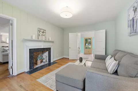 Living - 302 Azalea Dr, Mullins, SC 29574 photo 1 of 6