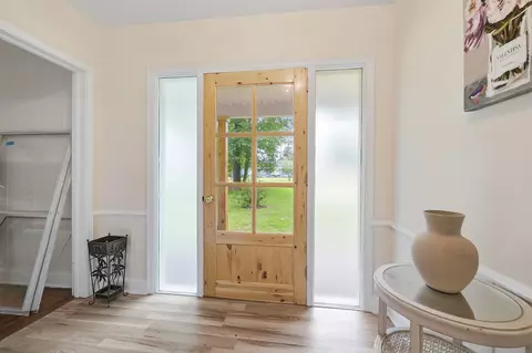 Entry Way - 302 Azalea Dr, Mullins, SC 29574 photo 1 of 2