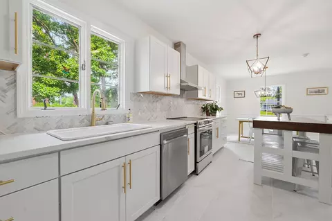 Kitchen - 302 Azalea Dr, Mullins, SC 29574 photo 1 of 7