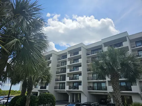 741 Retreat Beach Cir, Pawleys Island, SC 29585