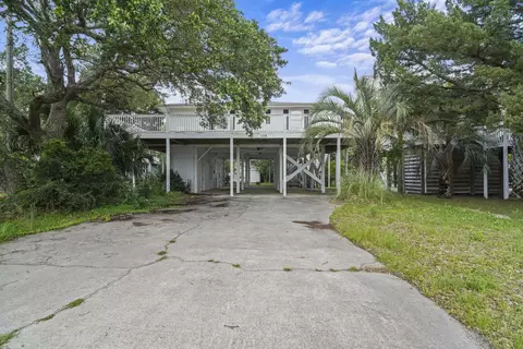 132 Calhoun Dr, Murrells Inlet, SC 29576