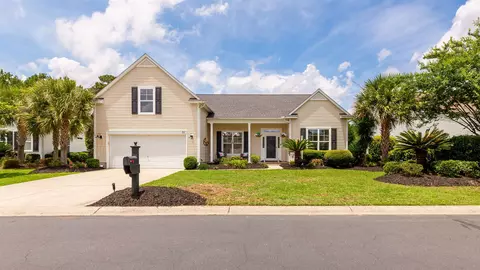 31 Long Creek Dr, Murrells Inlet, SC 29576