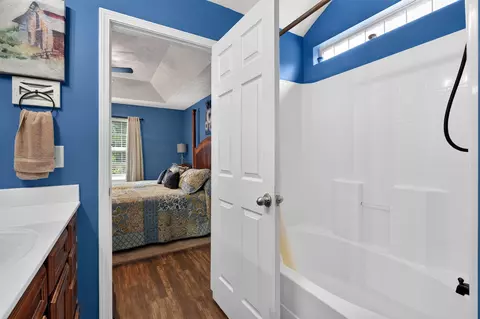 Bath - 5114 Wesley Rd, Murrells Inlet, SC 29576 photo 3 of 4