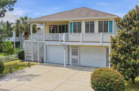 4612 Hedrick St, North Myrtle Beach, SC 29582
