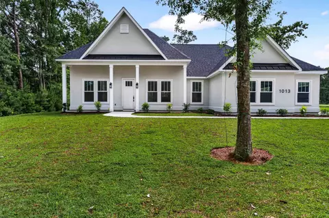 1013 Wachesaw Rd, Murrells Inlet, SC 29576